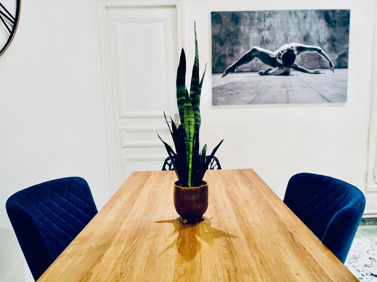 Luxury Place In Le Marais - Central باريس المظهر الخارجي الصورة